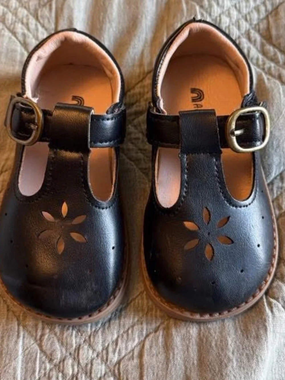 Lot of toddler girl size 6 shoes